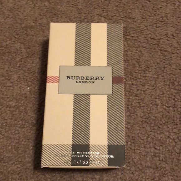 Burberry London - Picture 1 of 3